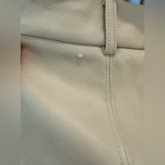 7 For All Mankind Vegan Leather Straight Wide Leg Crop Pant small womens - Picture 5 of 7